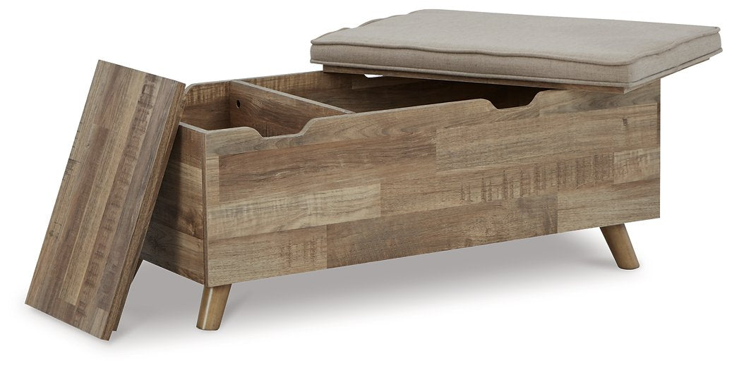 Gerdanet Storage Bench - World Furniture Gallery (Newark, CA)