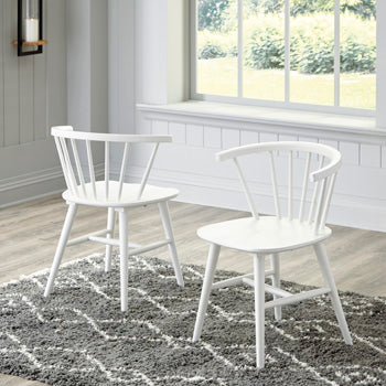 Grannen Dining Chair - World Furniture Gallery (Newark, CA)