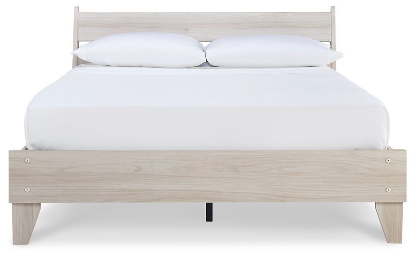 Socalle Panel Bed - World Furniture Gallery (Newark, CA)