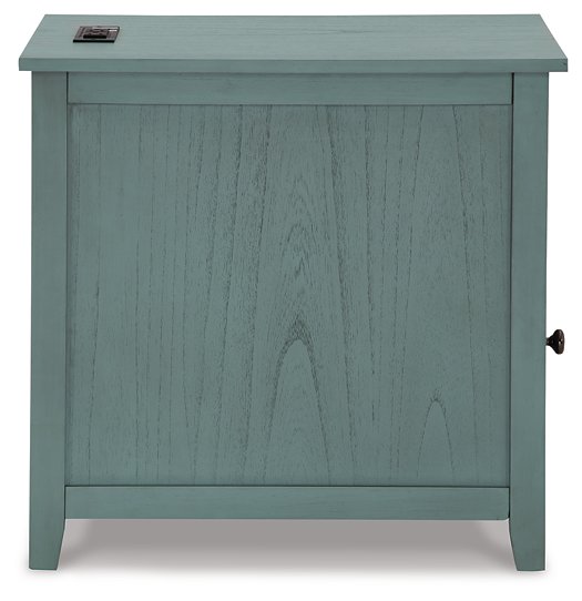 Treytown Chairside End Table - World Furniture Gallery (Newark, CA)